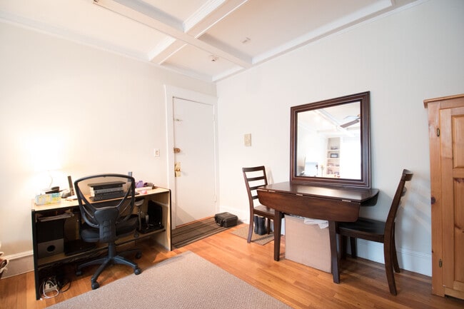 Photo - 120 Lanark Rd Unit 2