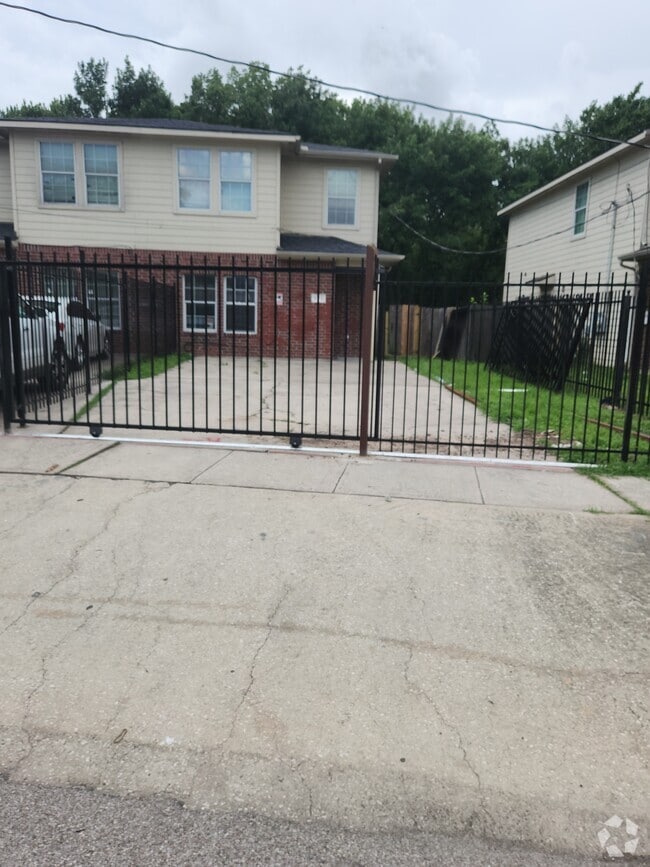 Building Photo - 8130 Jutland Rd Rental