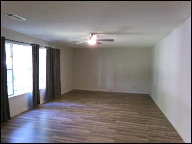 Photo - 701 N Buchanan St
