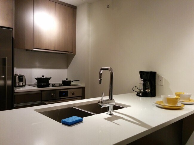 Photo - 1009 Harwood St