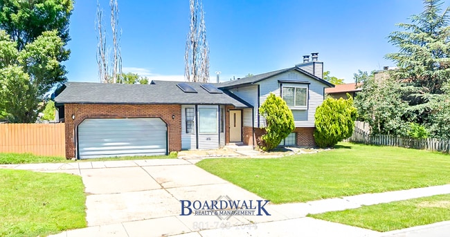 Photo - Beautiful Single Family Home in Salt Lake!