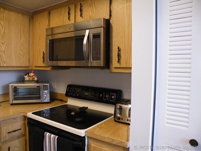 15 Willowbrook Ln Unit 108