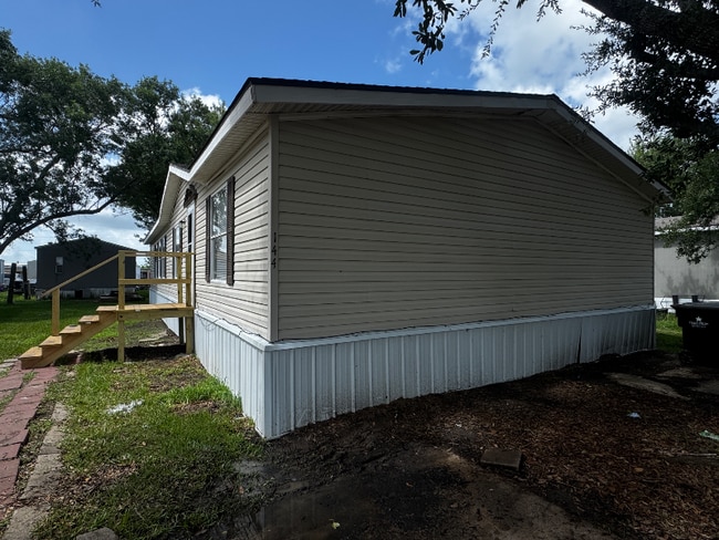 144 Fox Meadow Dr
