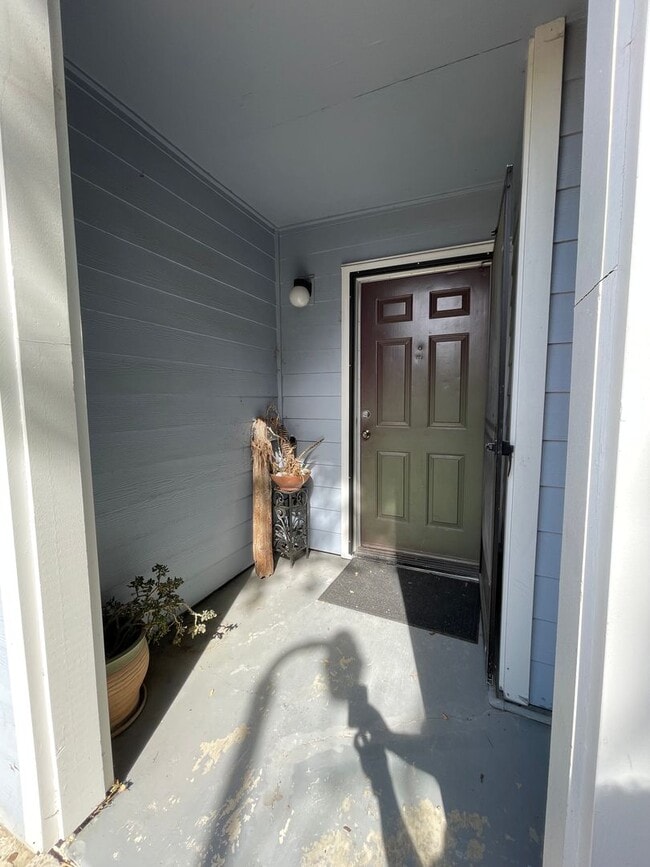 Photo - Wonderful 3 Bedroom with 2 Bath Downstairs Unit.