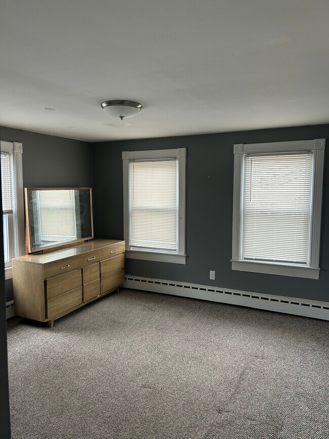 Room 1 / living area - 19 Warwick St Unit 2nd Fl