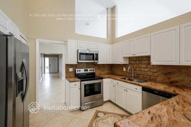 Photo - 7045 Golf Pointe Cir