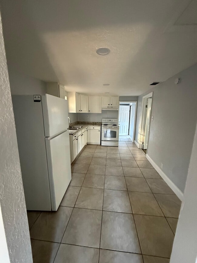 Photo - 2267 Calvin St