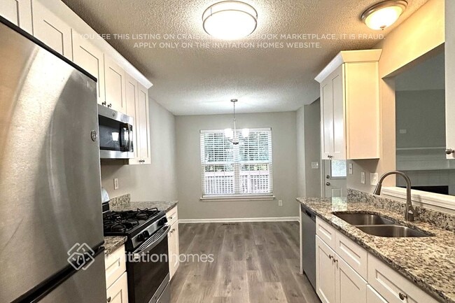 Photo - 5726 Graceland Dr SW