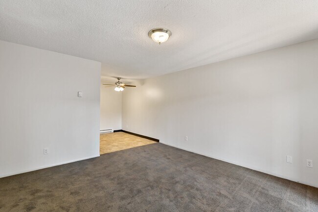 Photo - 11540 Pinehurst Way NE Unit 211