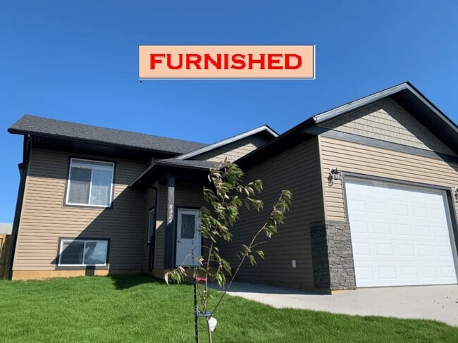 Building Photo - 8324-B-8388 88 Ave