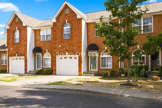 Photo - 2120 Lebanon Pike
