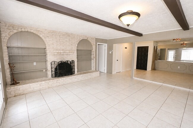 Photo - 9422 Claridge Dr