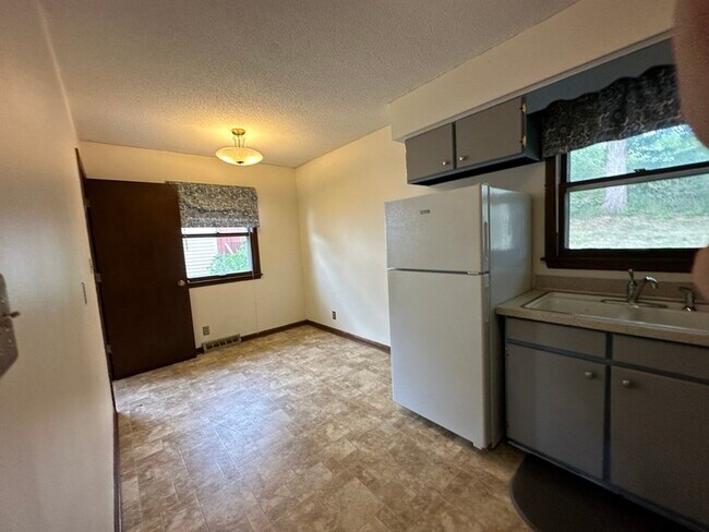 Photo - 1623 18th St NW