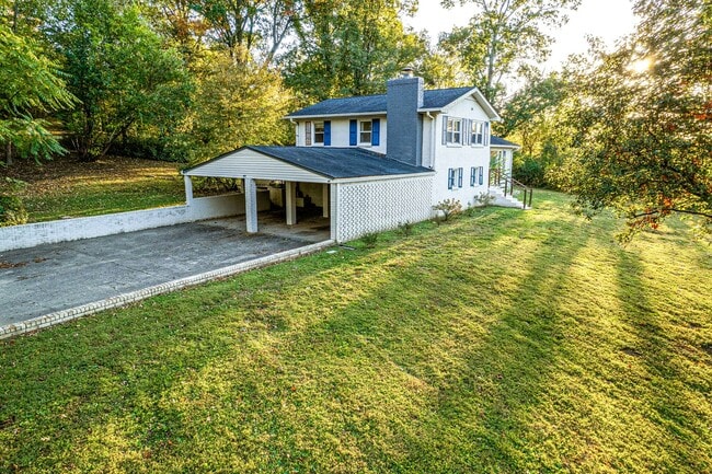 Photo - 2601 Baugh Rd