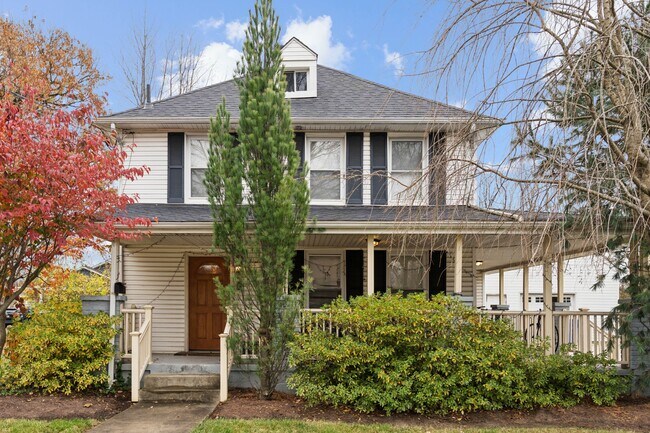 Photo - 8111 51st Ave