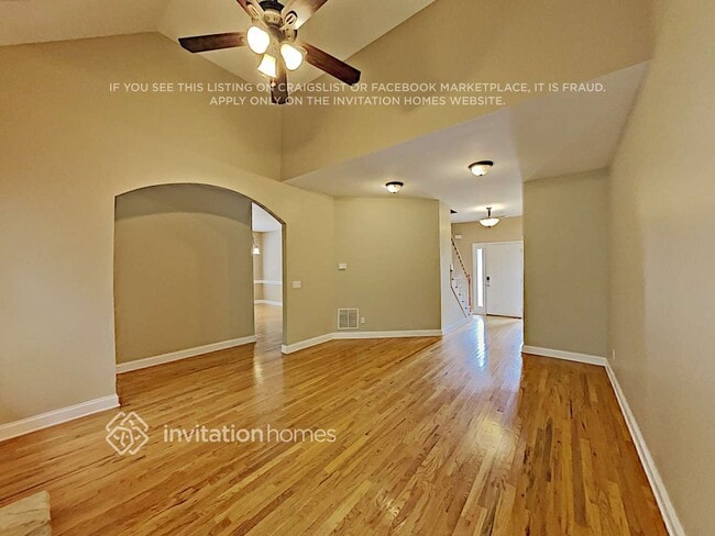 Photo - 658 Royal Crest Ct
