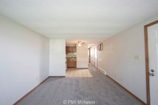 Photo - 1708 S Market St
