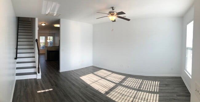 Photo - Townhouse for Rent In Wyngate
