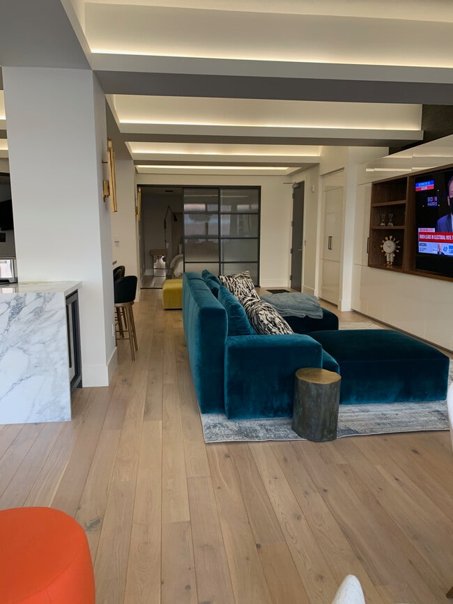 Photo - 849 S Broadway Unit 812