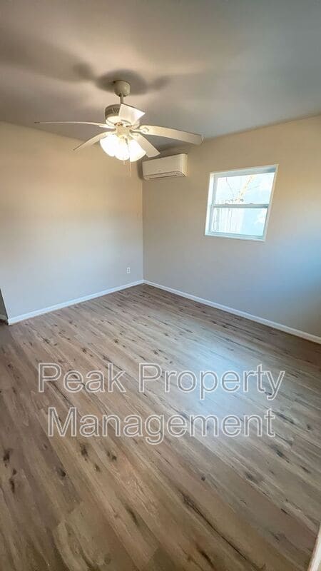 Photo - 925 N 20th St