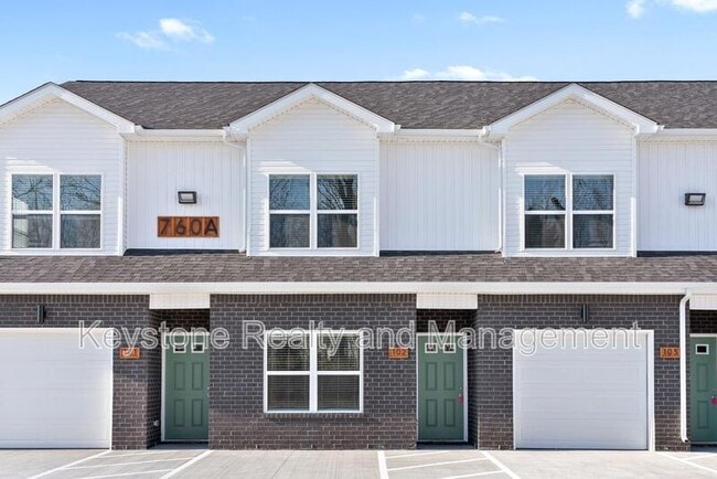 Building Photo - 750-J-104 Tracy Ln