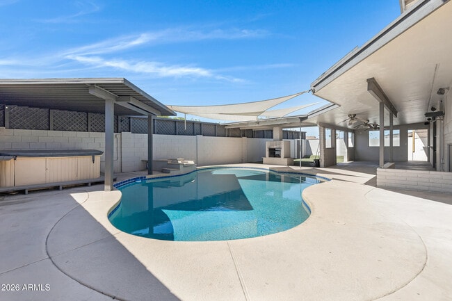 Photo - 1627 E Fremont Dr