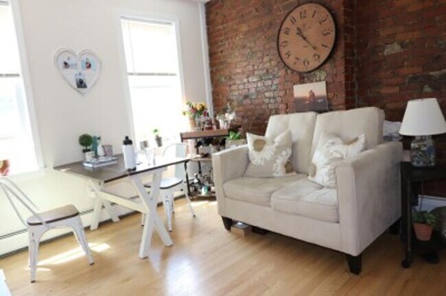1 bedroom apartment - Brookline - 8/1 - 1 bedroom apartment - Brookline - 8/1