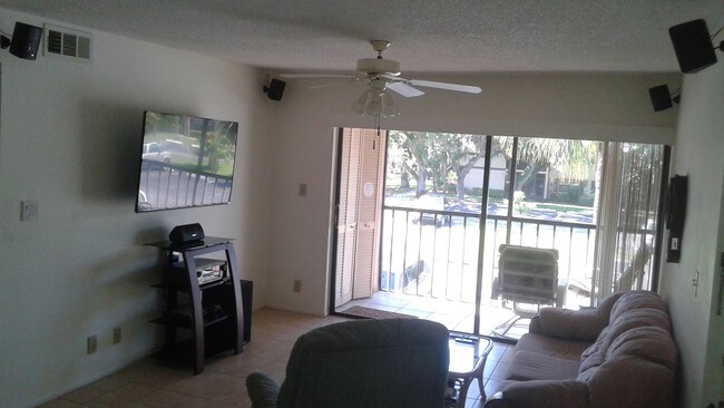 TV /Bluray DVD Surround Sound - 19505 Quesada Ave Unit GG201
