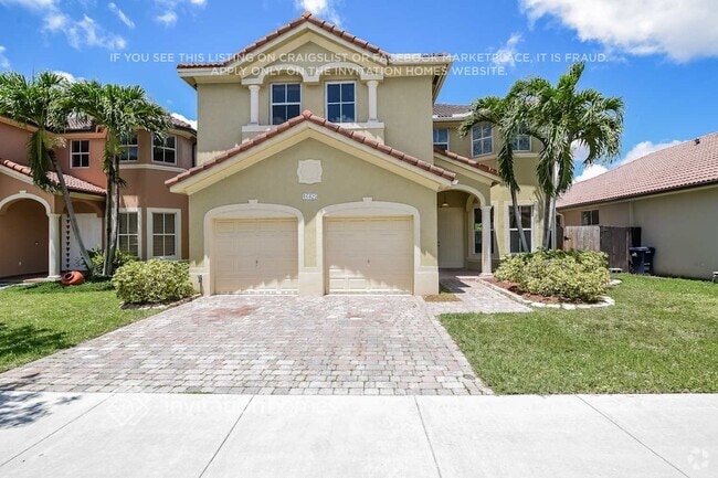 Building Photo - 16425 SW 84th St Rental