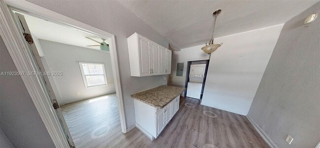 Photo - 236 NE 57th St