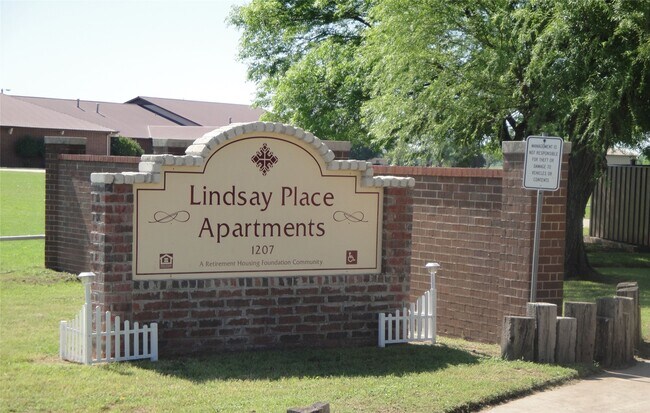 Photo - 1207 W Cherokee St