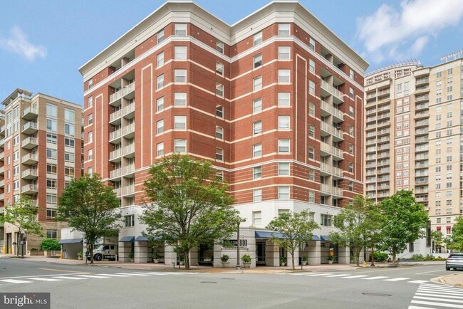 Building Photo - 880 N Pollard St Unit 824 Rental
