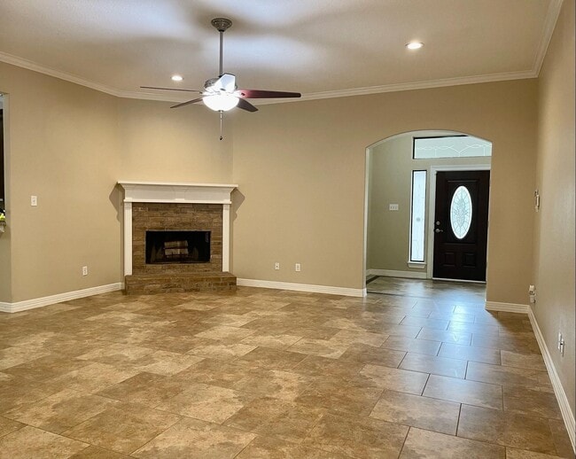 Building Photo - 3223 Hemingway Dr Rental