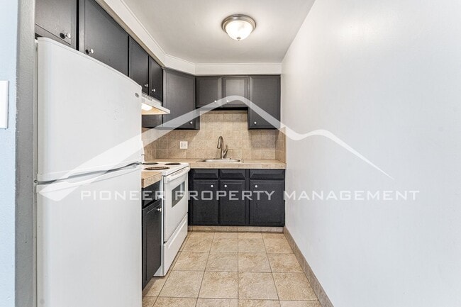 Photo - Stylish Studio with Large Patio and AC!