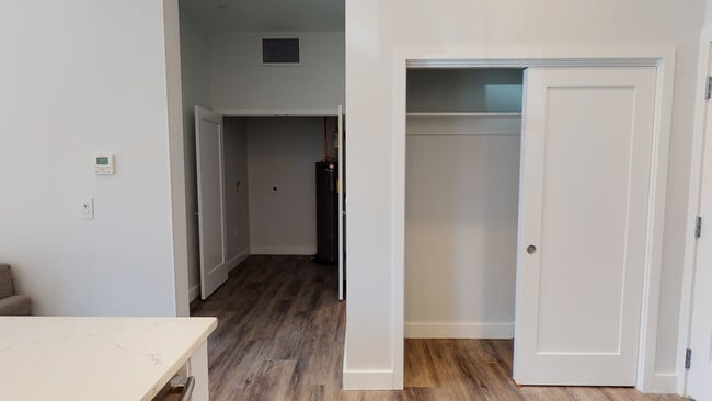 Photo - 231 Washington Residences