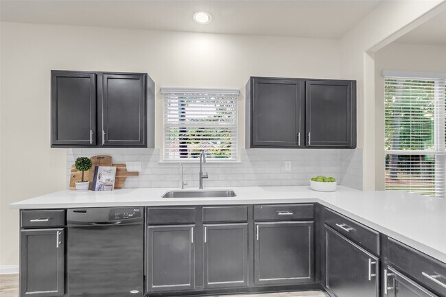 Photo - 3807 Springcrest Ln