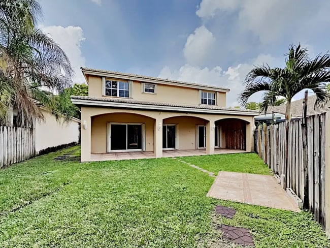 Building Photo - 8399 SW 163rd Ct Rental