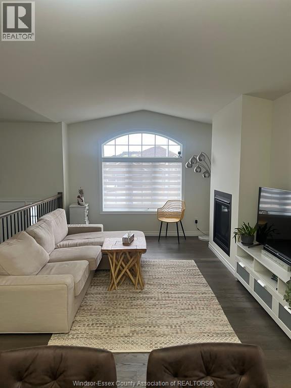 Photo - 1185 Aspen Ridge Cres