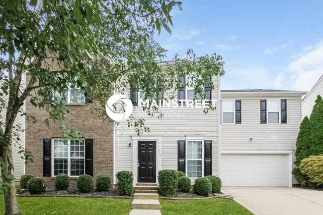 Building Photo - 4 Bedroom Pet-Friendly Home in Huntersville, NC with Main Street Renewal