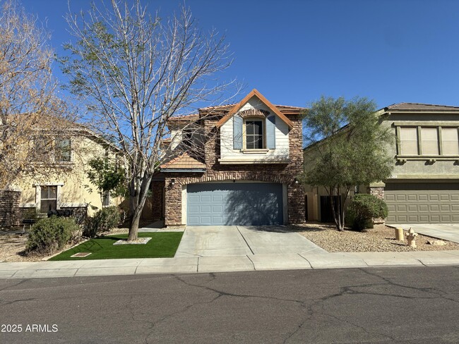 Building Photo - 13438 W Rose Ln