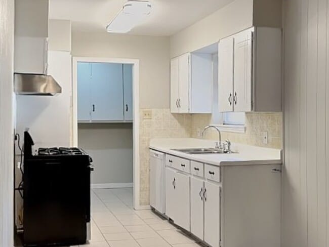 Photo - 1303 Carla Ave