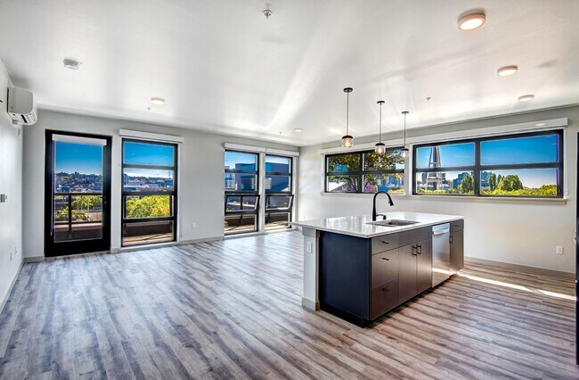 Photo - Center Steps