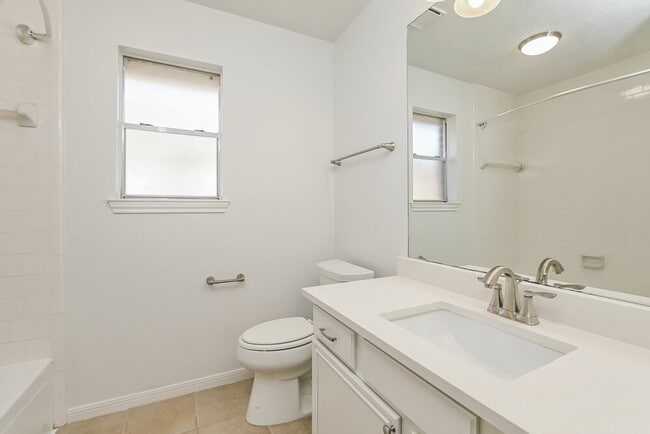 Photo - 4923 Bayboro Park Dr