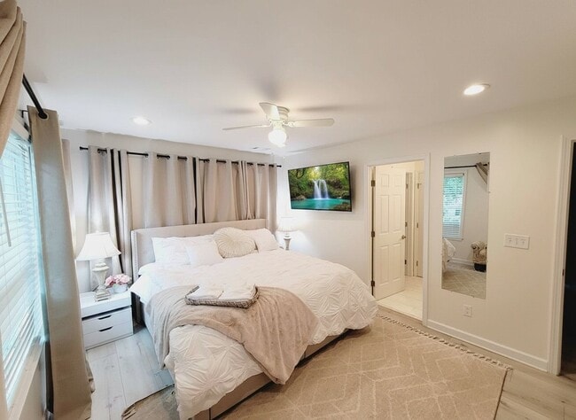 Photo - 292 Richardson Rd NW
