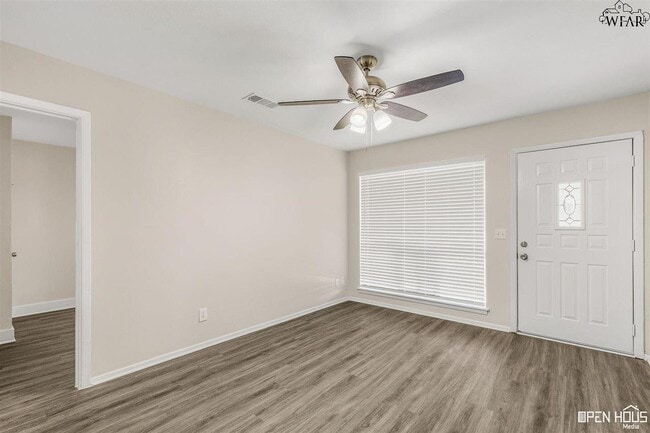 Photo - 4728 Eden Ln