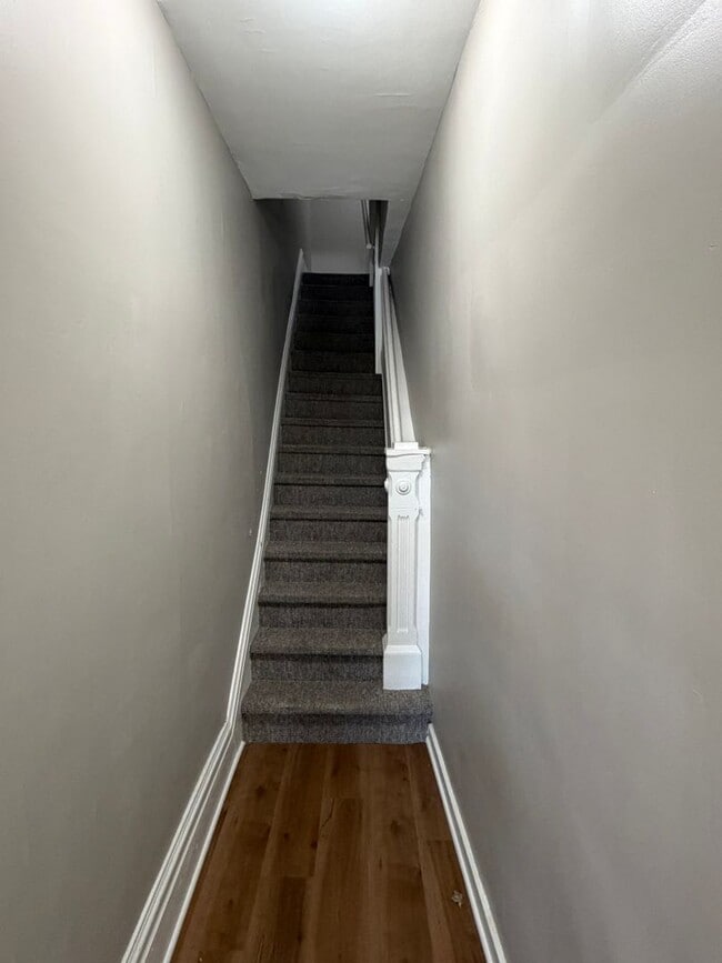 Photo - 551 Radnor St Unit 1