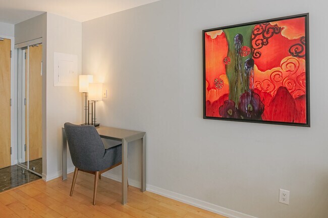 Photo - 81 Bay St. Unit ID1026106P