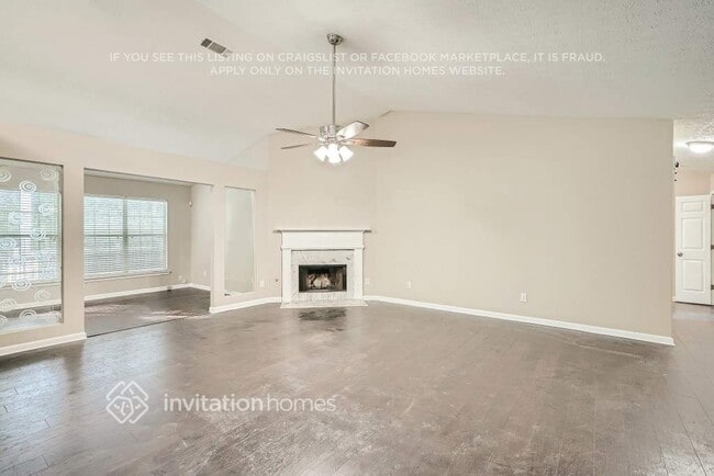 Photo - 2373 Cove Lake Way