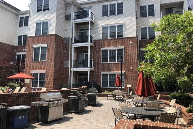 Photo - 350 W Elm St Unit 3101