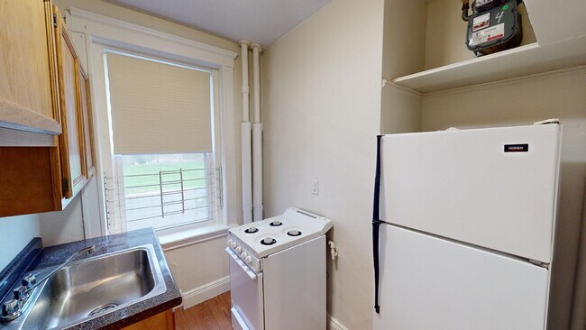 Photo - 25 Walbridge St Unit 1